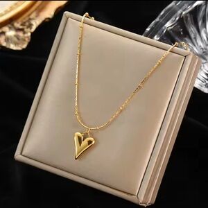 Elegant Gold Heart Pendant Necklace